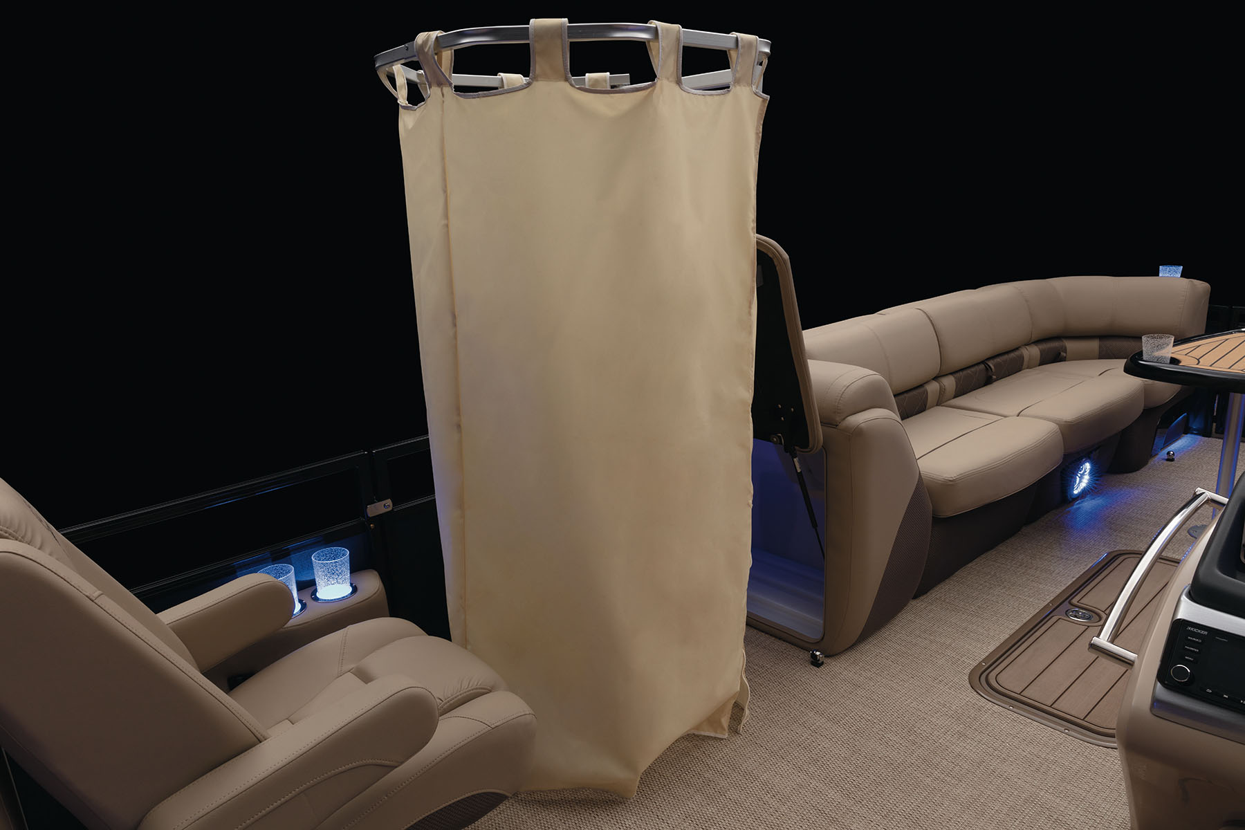 250 LE3 REGENCY Pontoon Boat