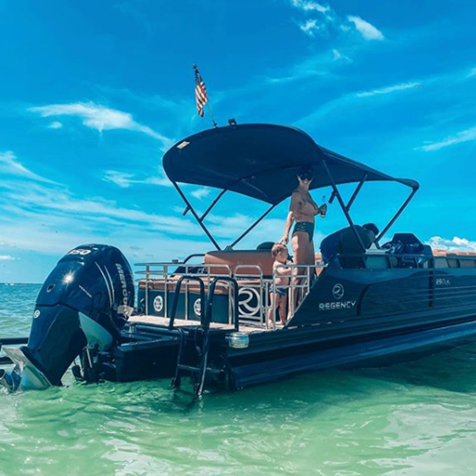 REGENCY Luxury Pontoon Boats